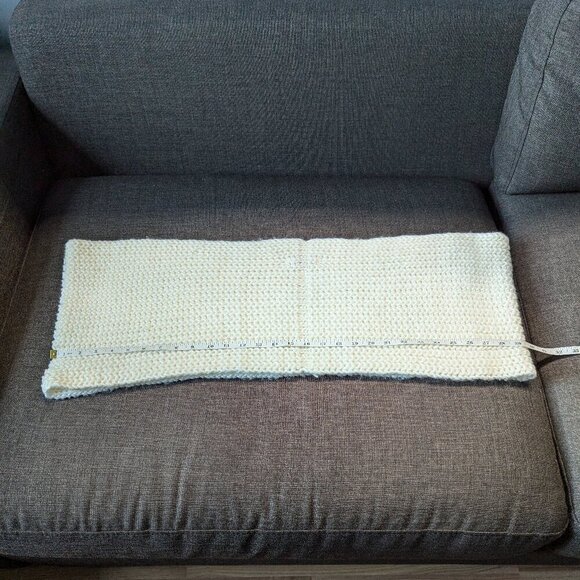 Ivory / Winter White Thick Knit Abercrombie and Fitch Infinity Scarf - Picture 8 of 9